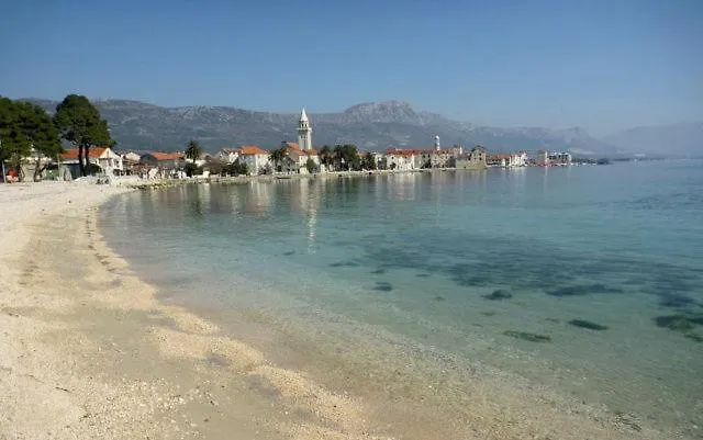 Apartment Simera A II Kastela 0*,